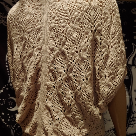 Knit sweater - Picture 4 of 4